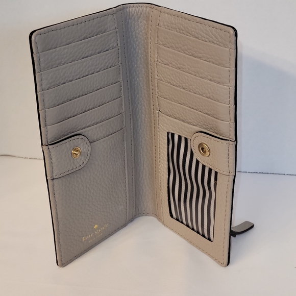 Kate Spade Bifold Wallet Beige Pebbled Leather - Picture 7 of 10